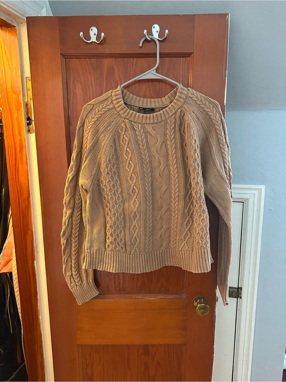 GAP Beige Cable Knit Crewneck Sweater